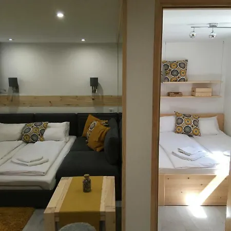 Modern Deluxe Landsted *